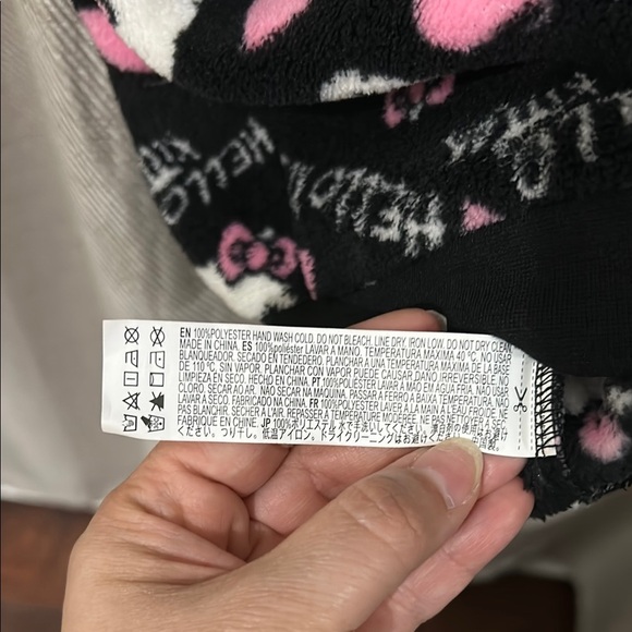 Hello Kitty Black and Pink Short Sleeve Tee for Small Pets - Picture 8 of 10